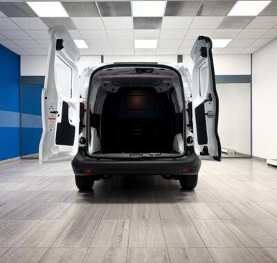 Ford Transit Courier 5