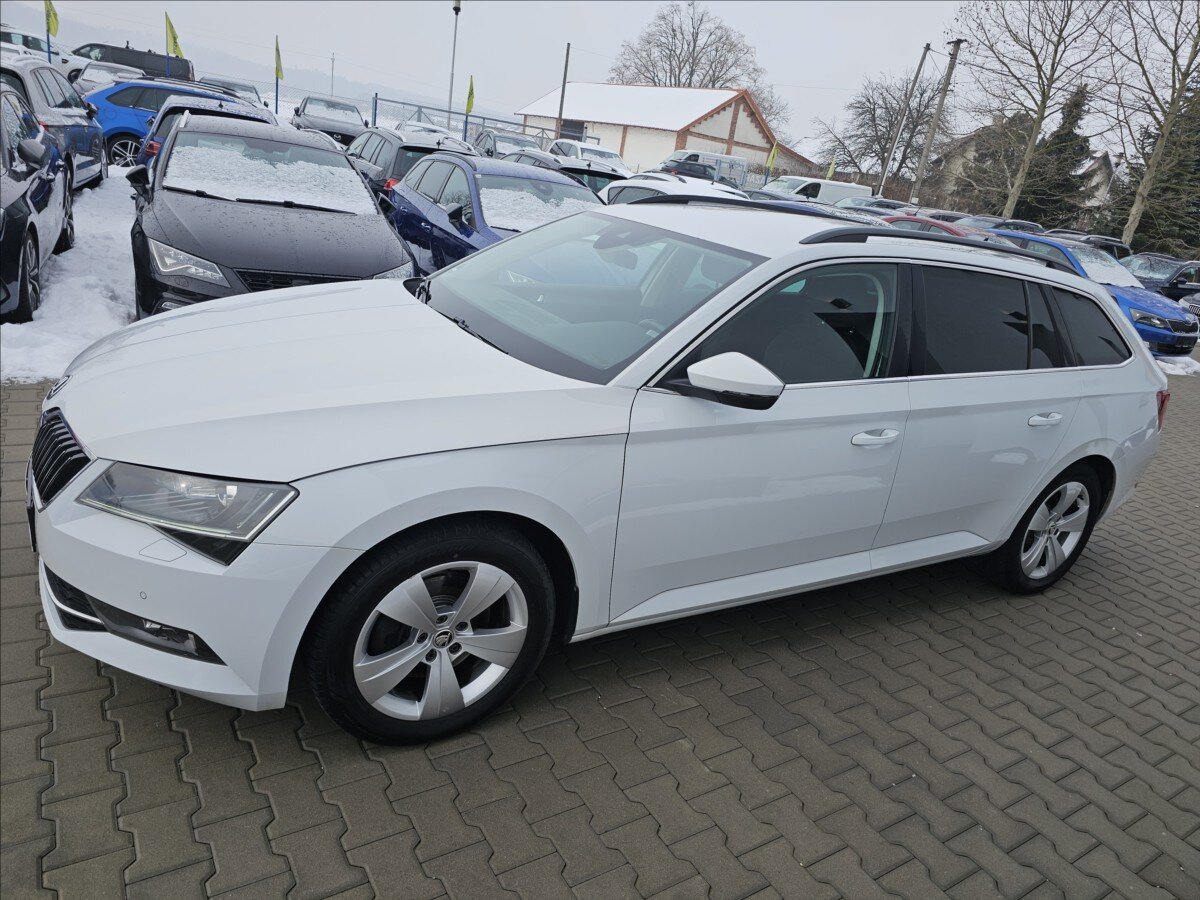 Škoda Superb Kombi 2,0 l 140 kw