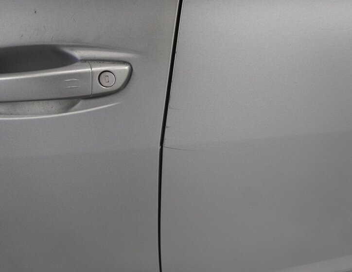 Peugeot 508 Liftback 1,6 l 165 kw