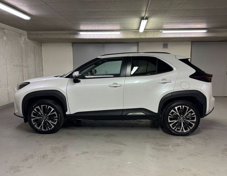 Toyota Yaris Cross 8