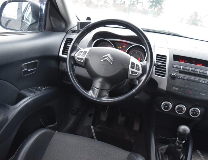 Citroën C-Crosser 30