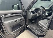 Land Rover Defender 10