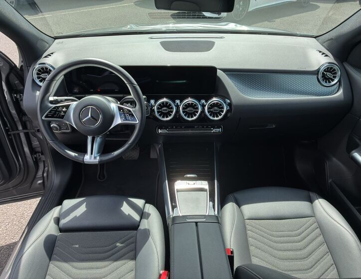 Mercedes-Benz GLA 16