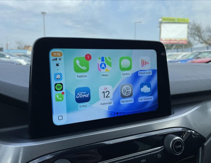 Ford Kuga SUV / Terénní 1,5 l 88 kw