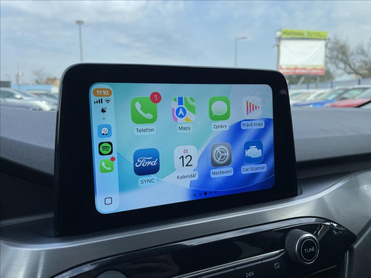 Ford Kuga SUV / Terénní 1,5 l 88 kw