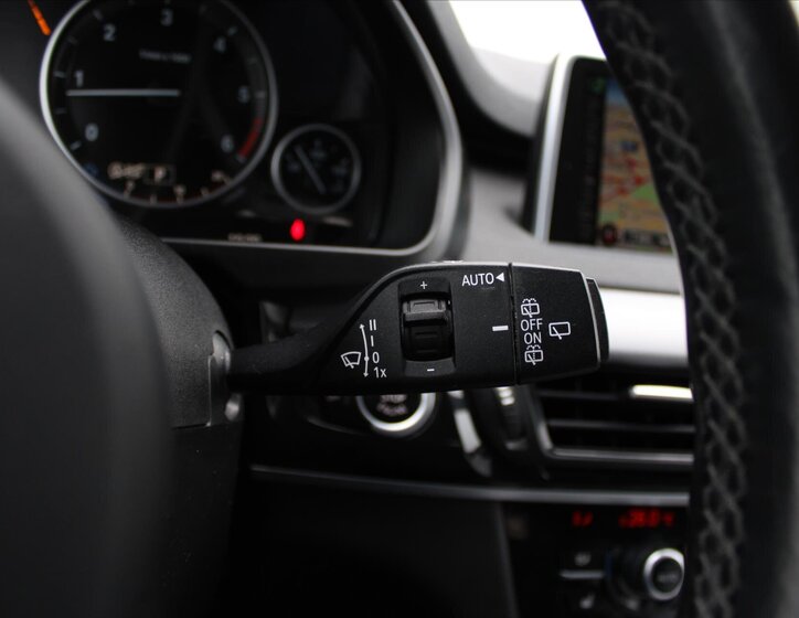 BMW X5 SUV 3,0 l 190 kw