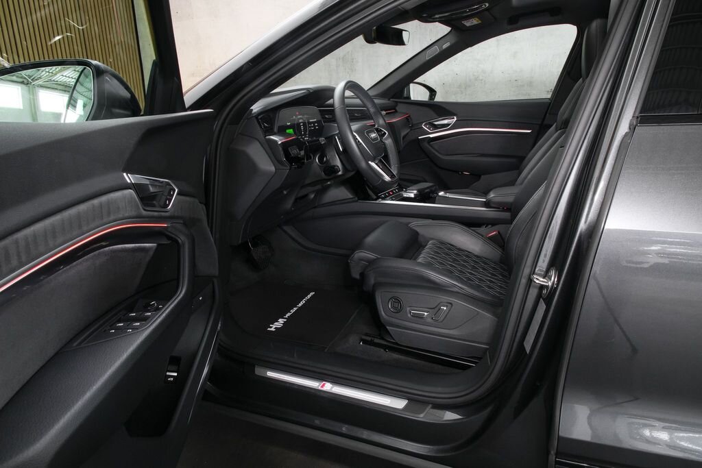 Audi e-tron SUV 0,0 300 kw