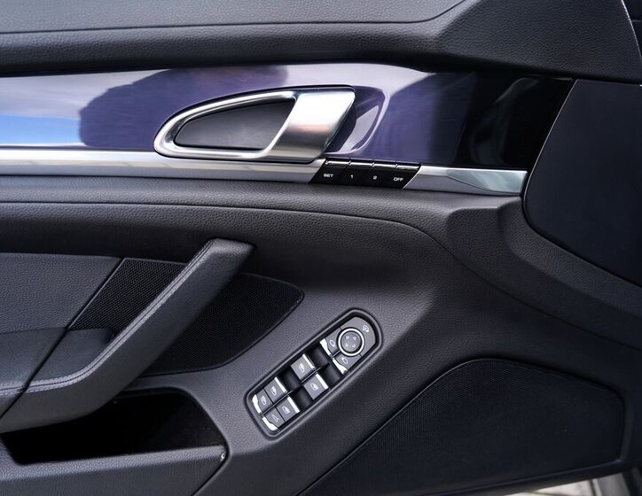 Porsche Panamera Sedan 3,6 l 220 kw