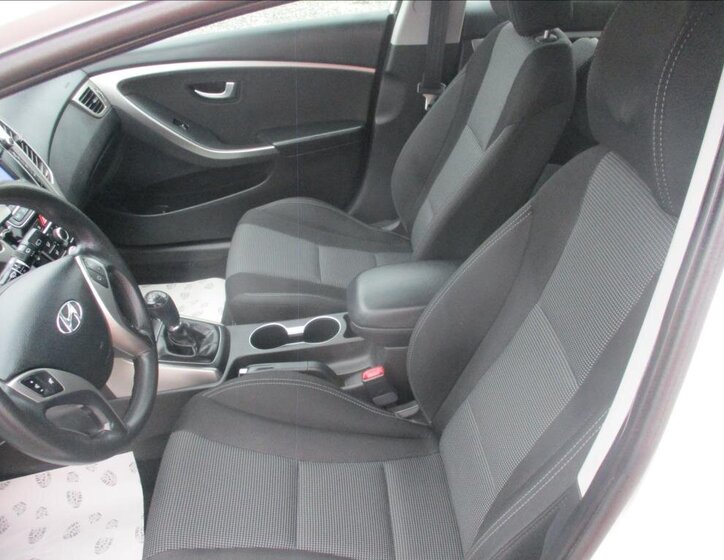 Hyundai i30 Hatchback 1,6 l 88 kw