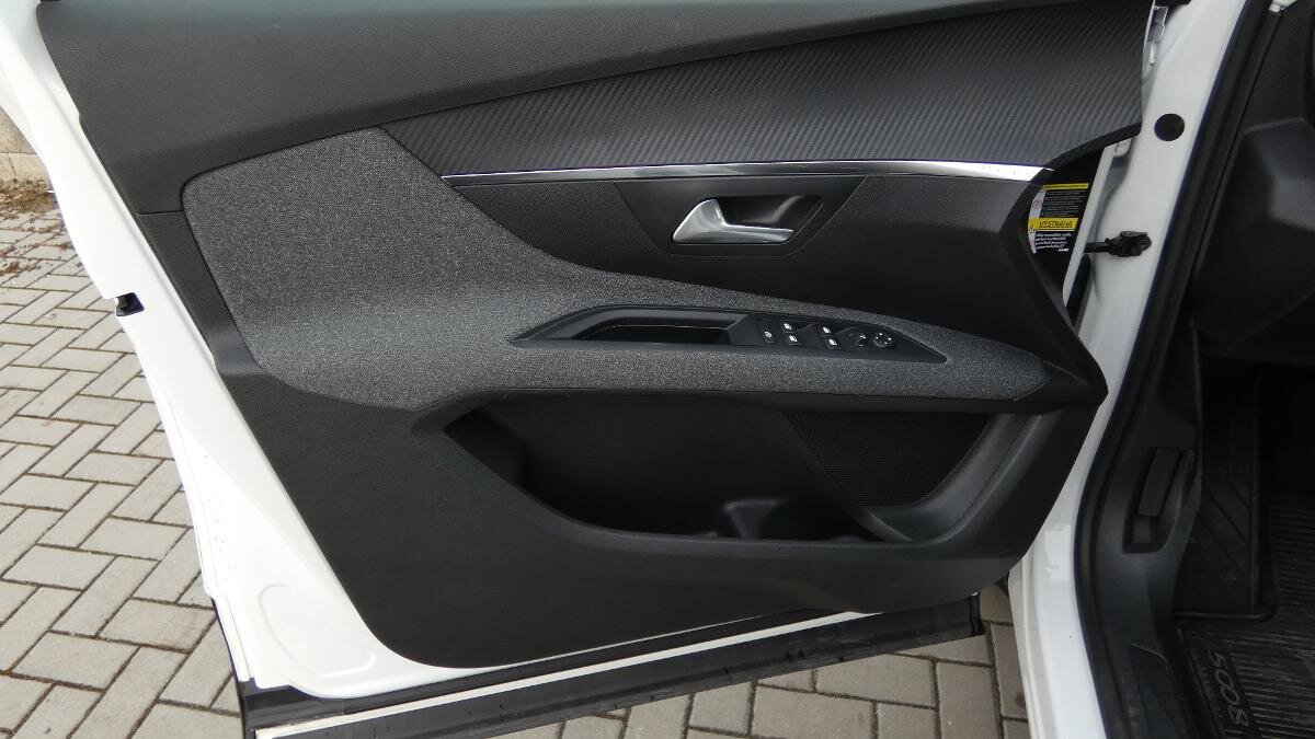 Peugeot 5008 SUV / Terénní 1,2 l 96 kw