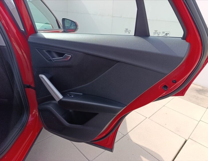 Audi Q2 SUV / Terénní 999,0 85 kw