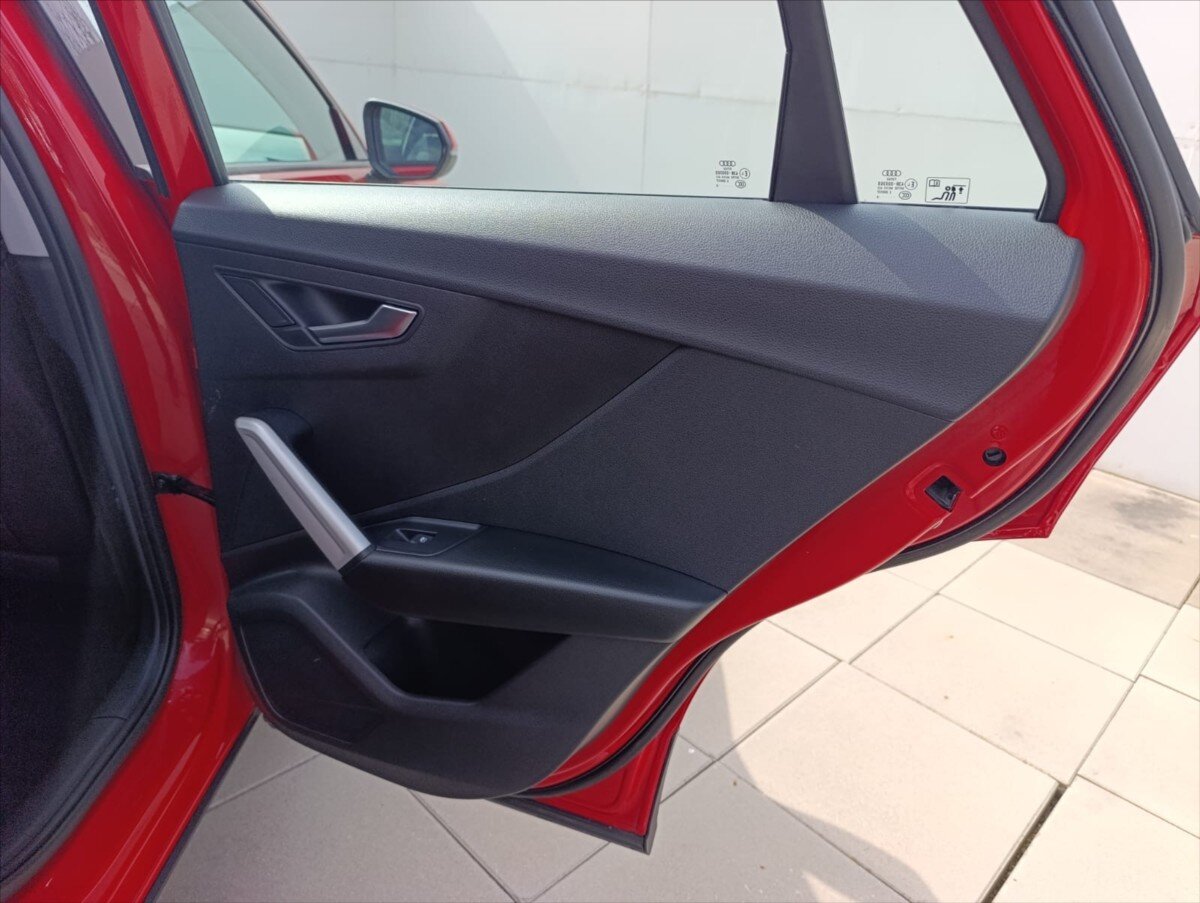 Audi Q2 SUV / Terénní 999,0 85 kw