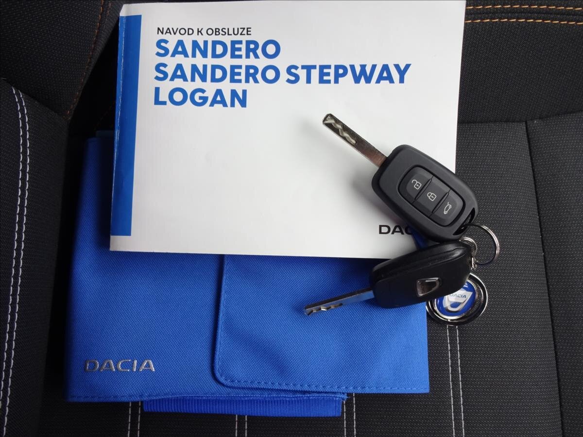 Dacia Sandero Hatchback 999,0 67 kw