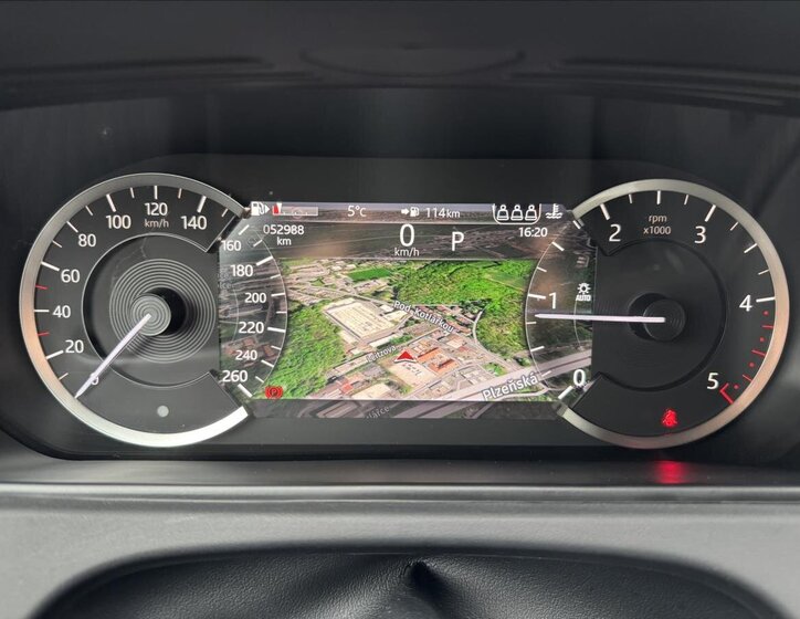 Land Rover Range Rover Velar SUV / Terénní 2,0 l 150 kw