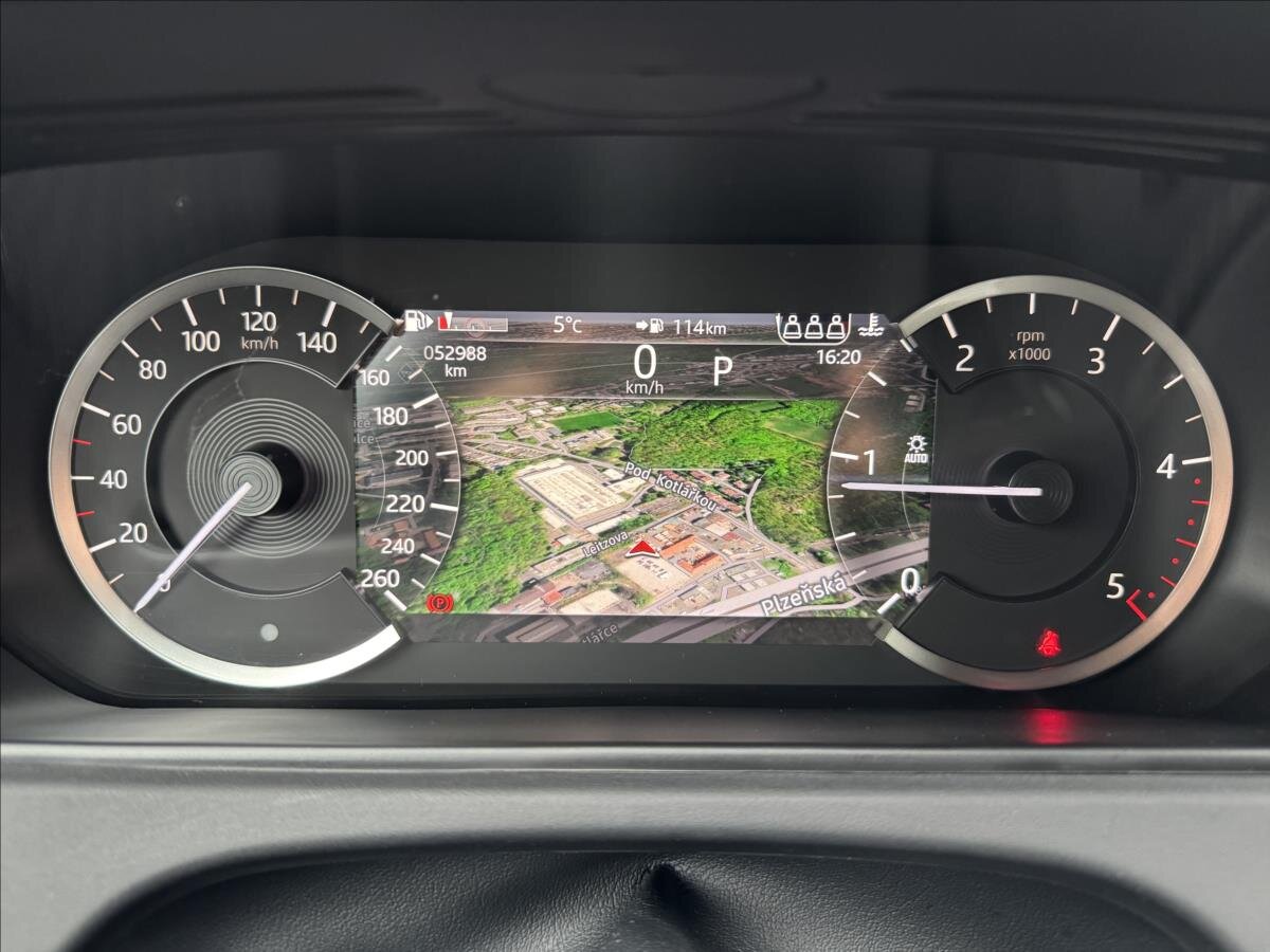 Land Rover Range Rover Velar SUV / Terénní 2,0 l 150 kw