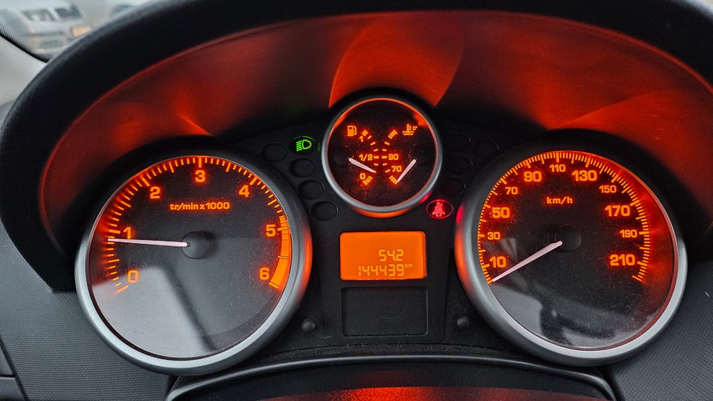 Peugeot 207 Hatchback 1,4 l 50 kw