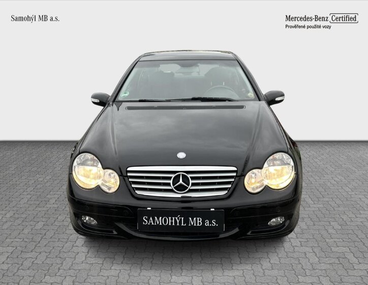 Mercedes-Benz Třídy C Kupé 1,8 l 120 kw
