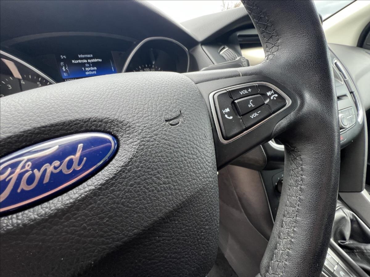 Ford Focus Kombi 999,0 92 kw