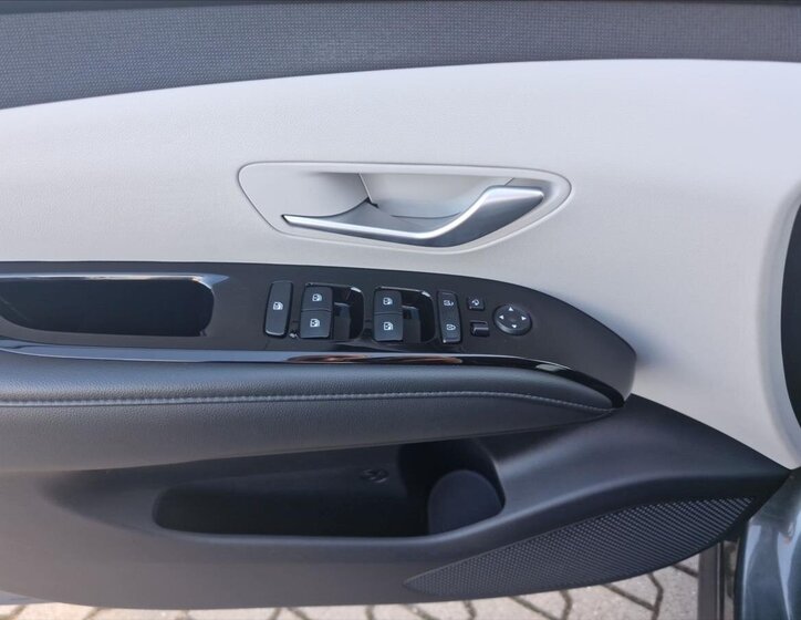 Hyundai Tucson SUV 1,6 l 110 kw