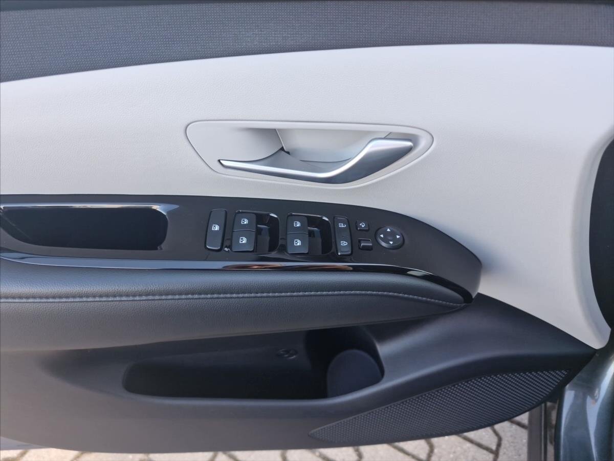 Hyundai Tucson SUV 1,6 l 110 kw