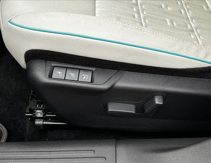 Fiat 600 SUV / Terénní 1,2 l 100 kw