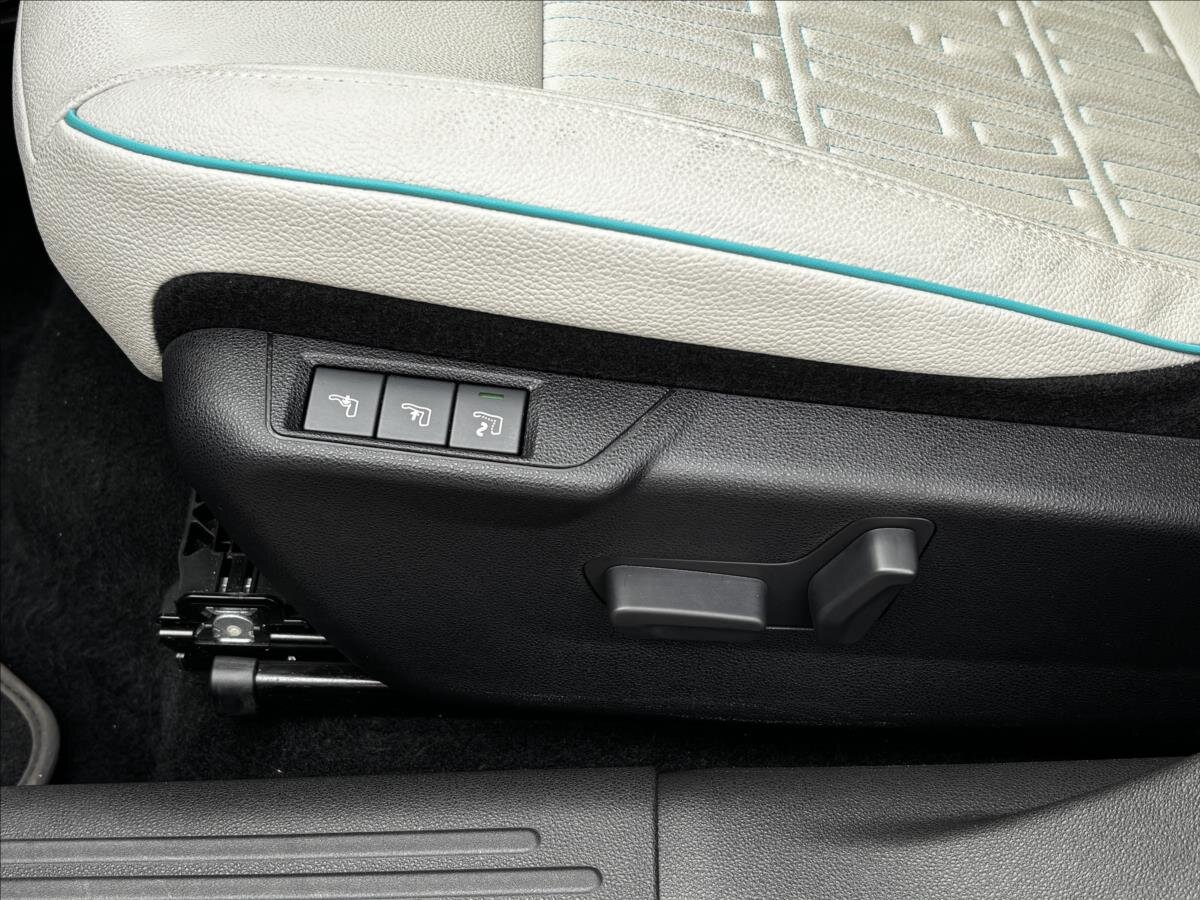 Fiat 600 SUV / Terénní 1,2 l 100 kw