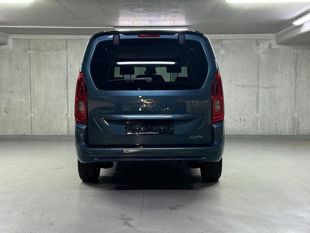 Toyota ProAce City Verso MPV 1,5 l 96 kw