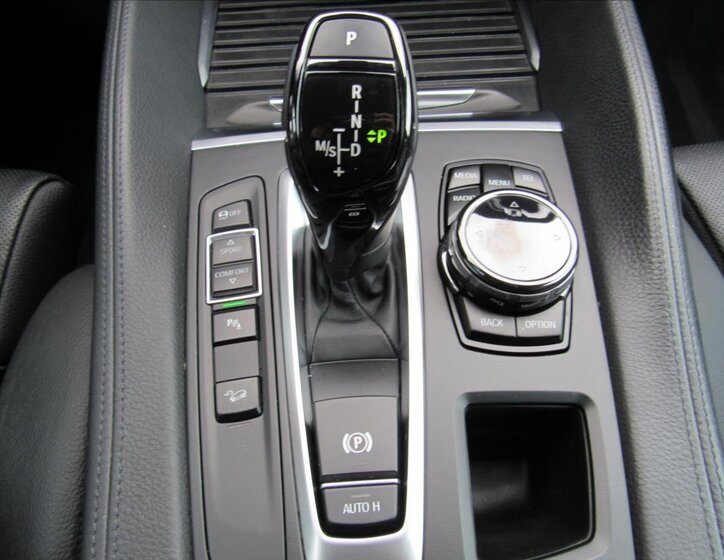 BMW X6 SUV / Terénní 3,0 l 190 kw