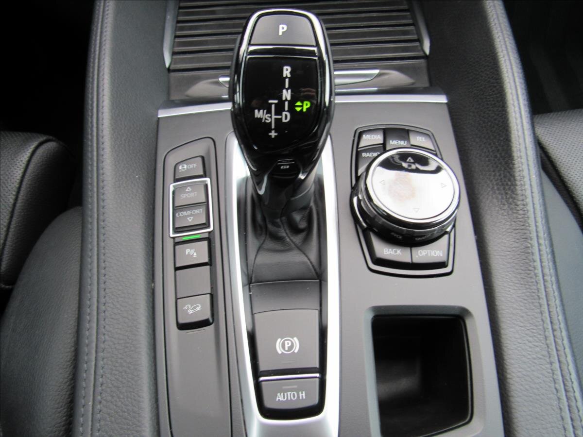 BMW X6 SUV / Terénní 3,0 l 190 kw