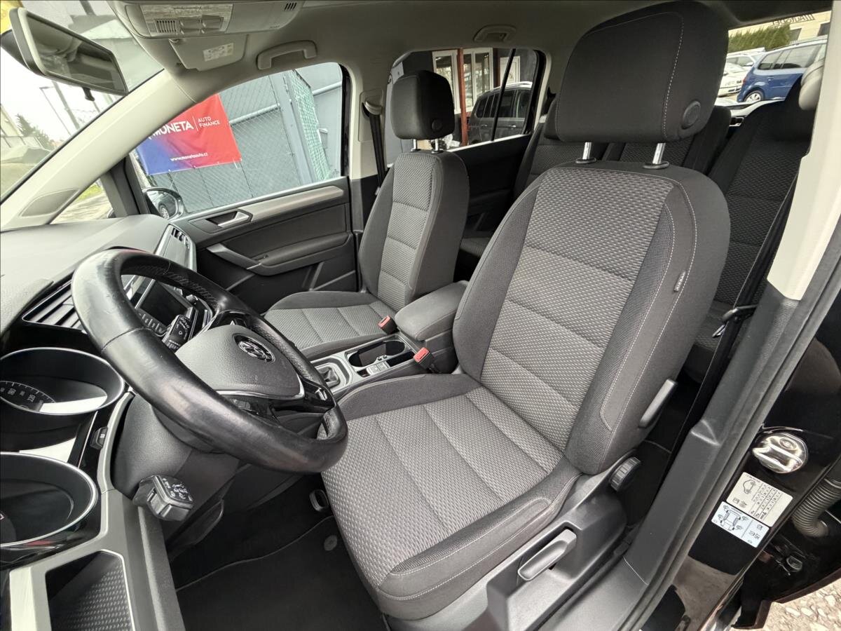 Volkswagen Touran MPV 1,2 l 81 kw