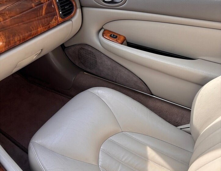 Jaguar XK8 Kupé 0,0 0