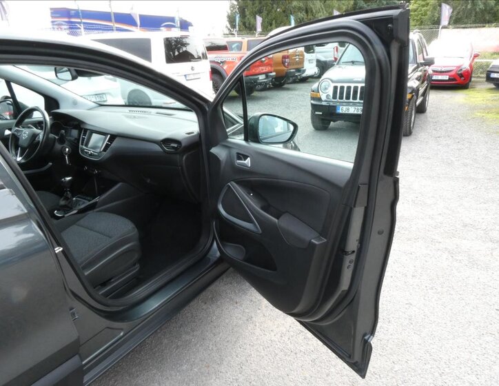 Opel Crossland X MPV 1,2 l 96 kw