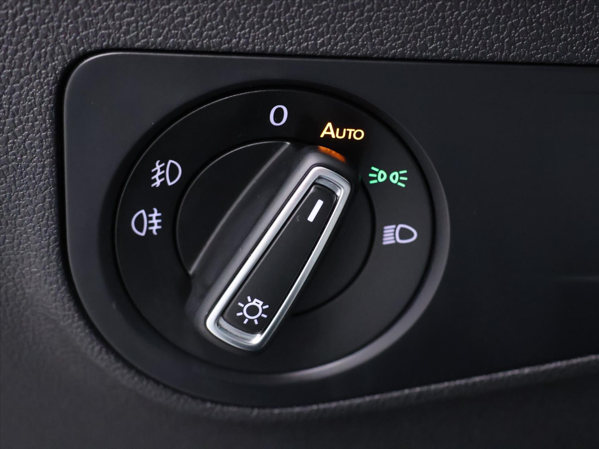 Volkswagen Tiguan SUV / Terénní 2,0 l 110 kw