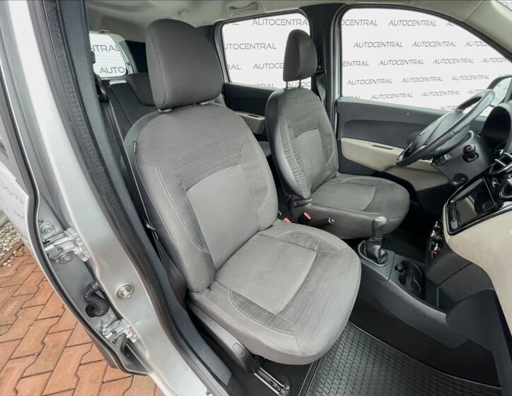 Dacia Lodgy MPV 1,5 l 66 kw