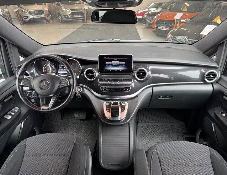 Mercedes-Benz Třídy V 13