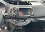 Toyota Yaris 9
