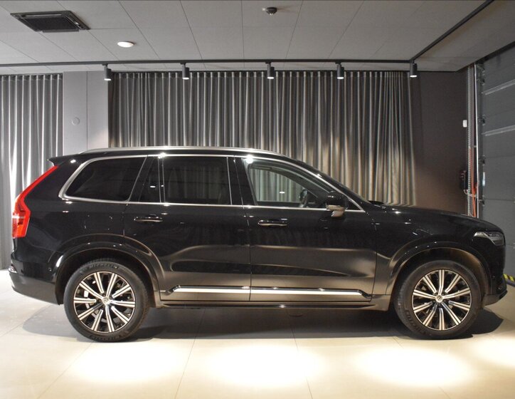 Volvo XC90 SUV / Terénní 2,0 l 184 kw