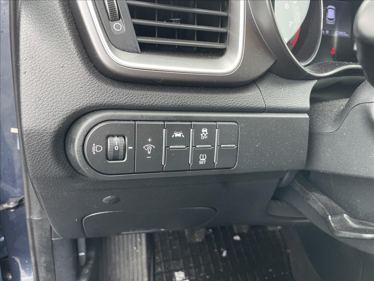 KIA Ceed Hatchback 998,0 73 kw