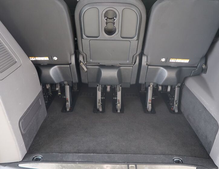 Ford Tourneo Custom 12