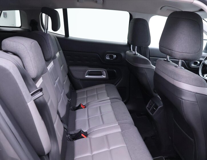 Citroën C5 Aircross SUV / Terénní 1,2 l 96 kw