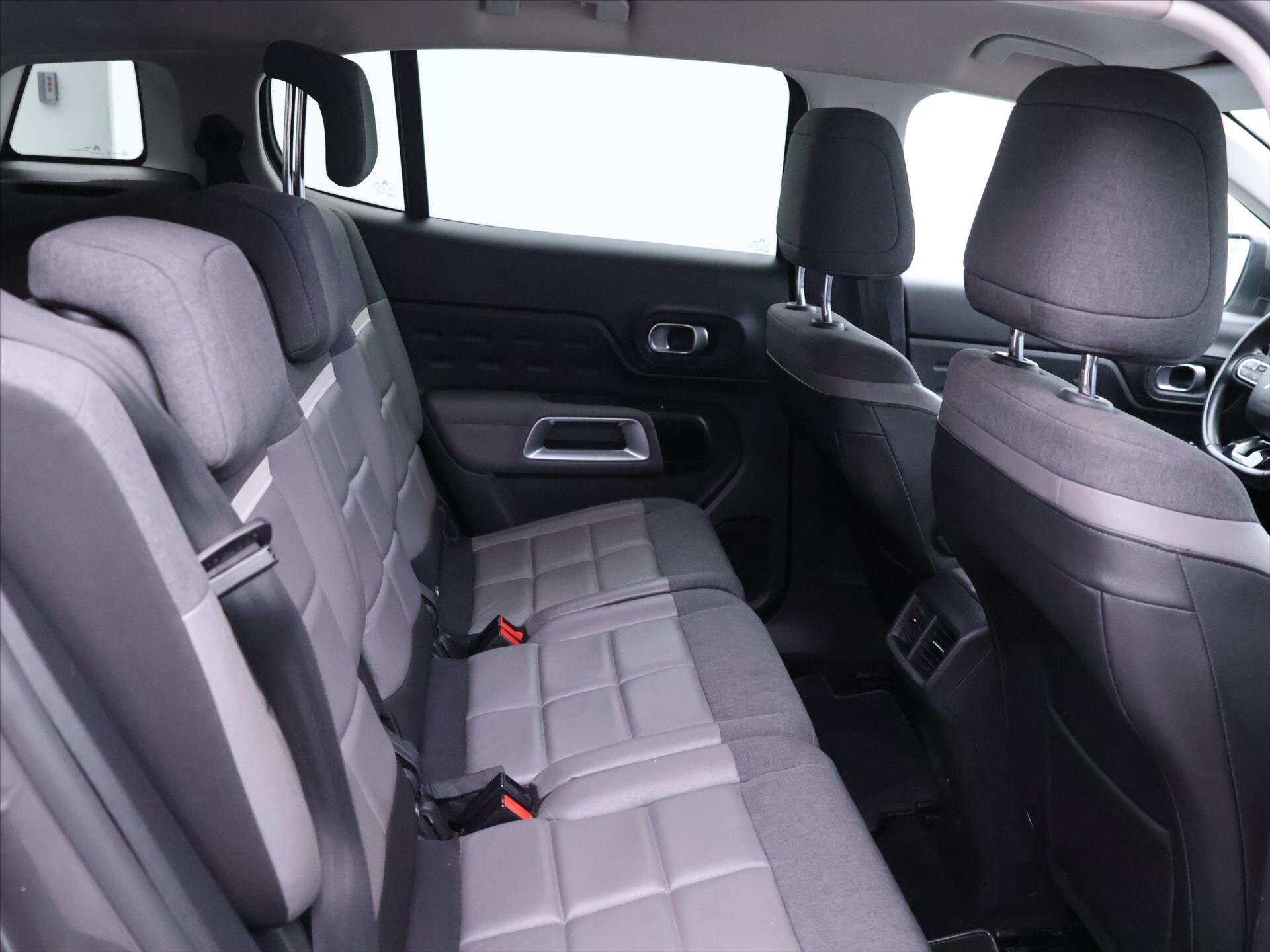 Citroën C5 Aircross SUV / Terénní 1,2 l 96 kw