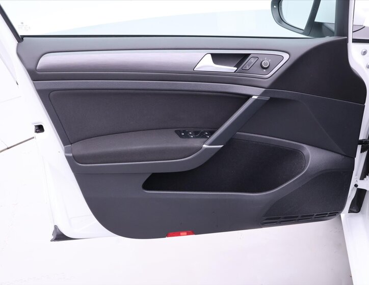 Volkswagen Golf Kombi 999,0 85 kw