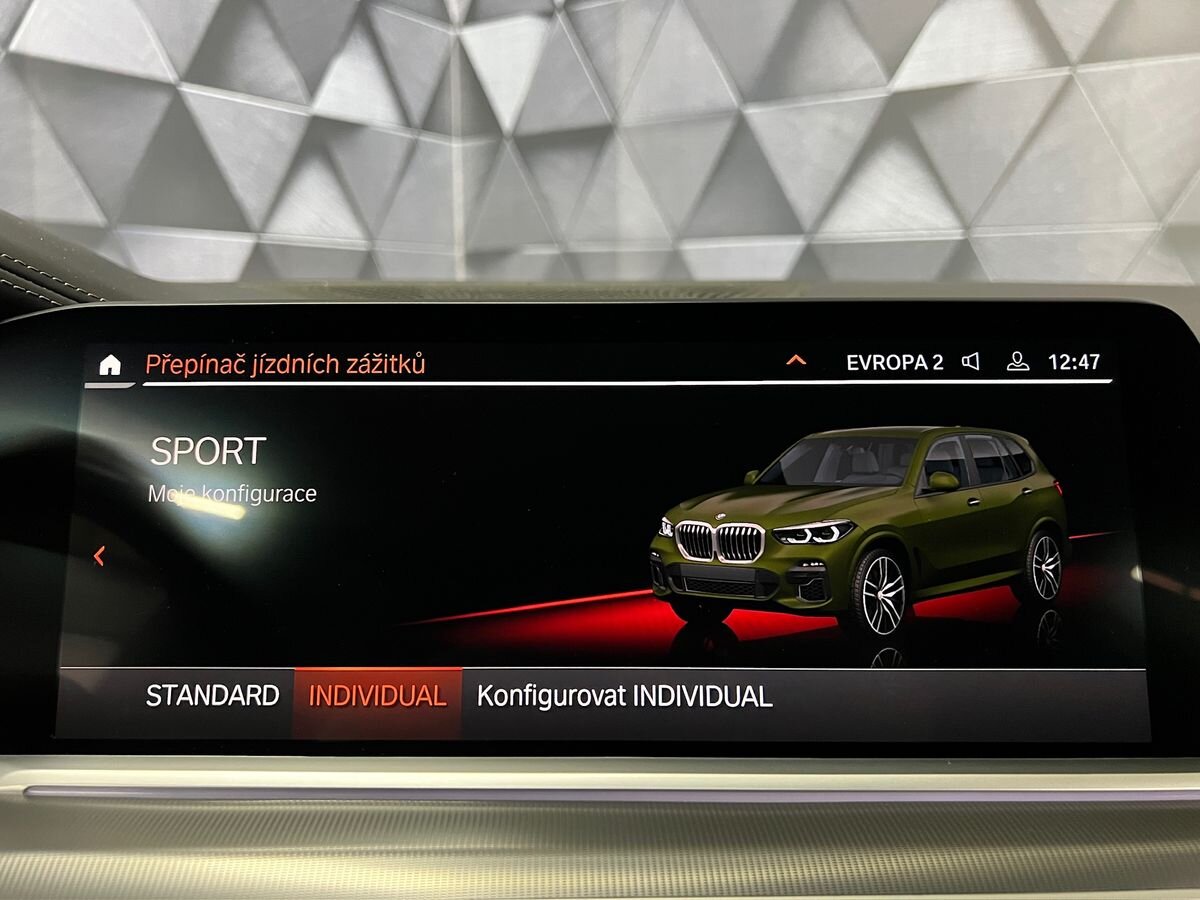 BMW X5 SUV 3,0 l 210 kw