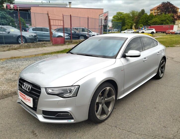 Audi A5 1