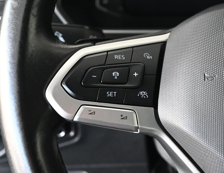 Volkswagen Tiguan SUV / Terénní 2,0 l 147 kw