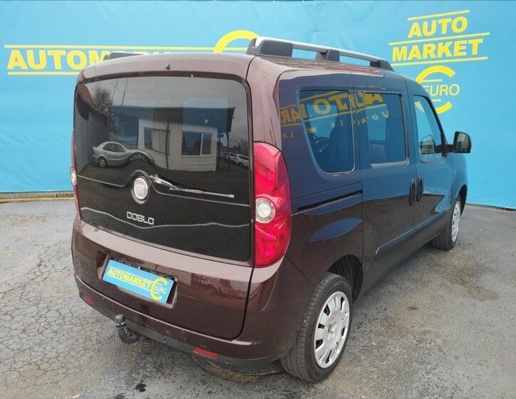 Fiat Dobló 4