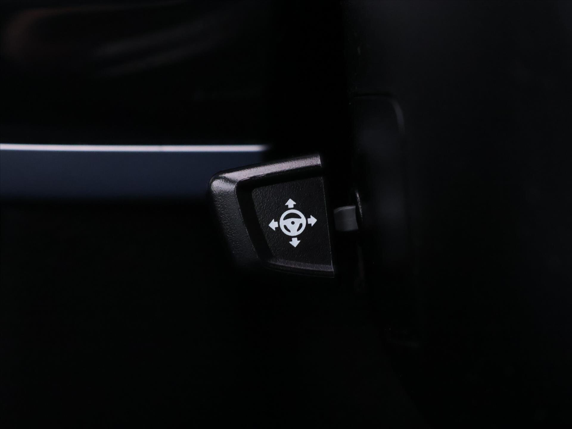 BMW X6 SUV / Terénní 3,0 l 190 kw