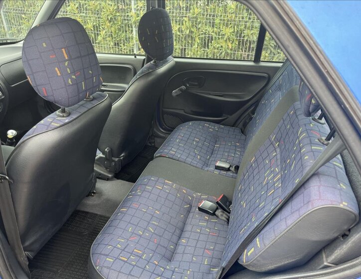 Citroën Saxo Hatchback 1,1 l 40 kw