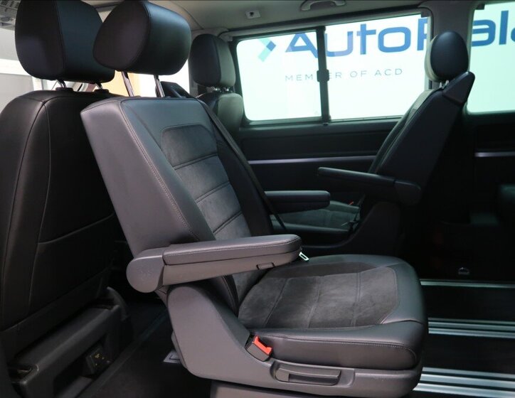 Volkswagen Multivan VAN / Minibus 2,0 l 150 kw