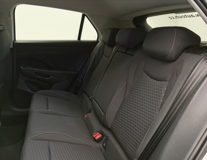 Volkswagen T-Roc SUV / Terénní 1,5 l 110 kw